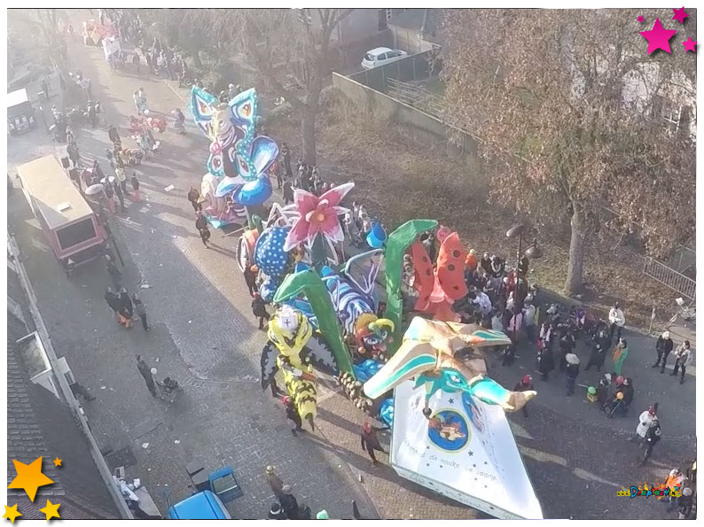 Beelden drone optocht van Schaijk - 2015