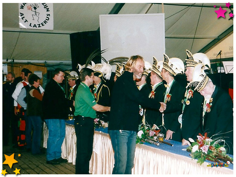 Feest in de tent op het Europaplein - 2002 Schaijk