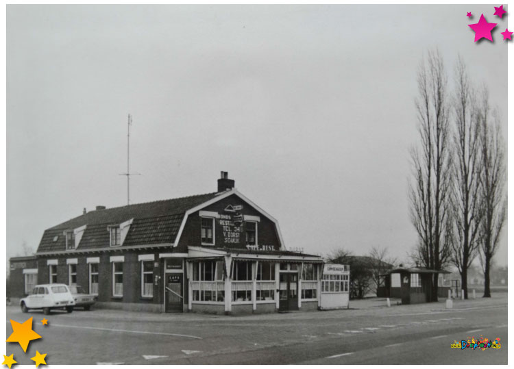 Café aan de Rijskweg in Schaijk