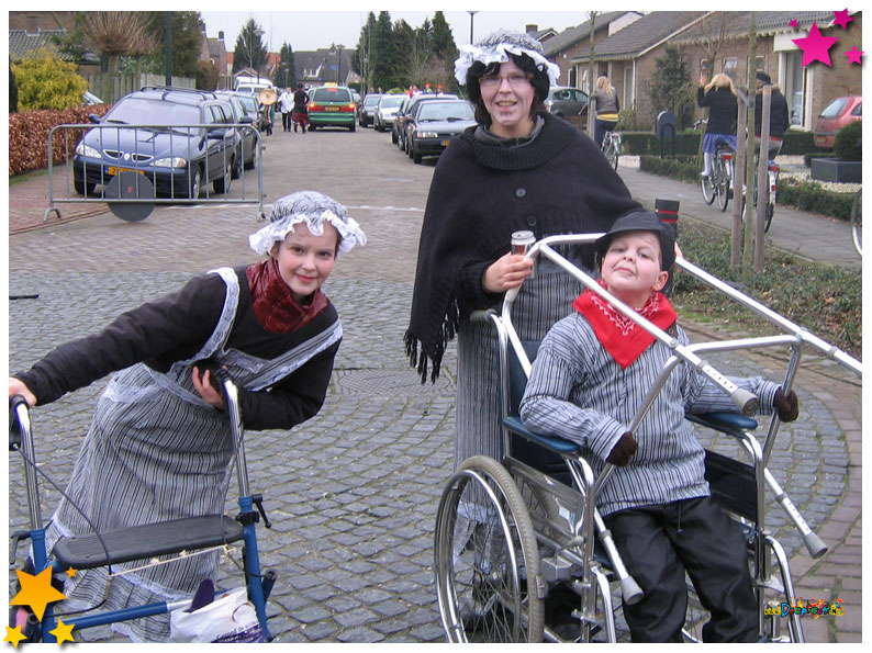 Opbouwen optocht 2008