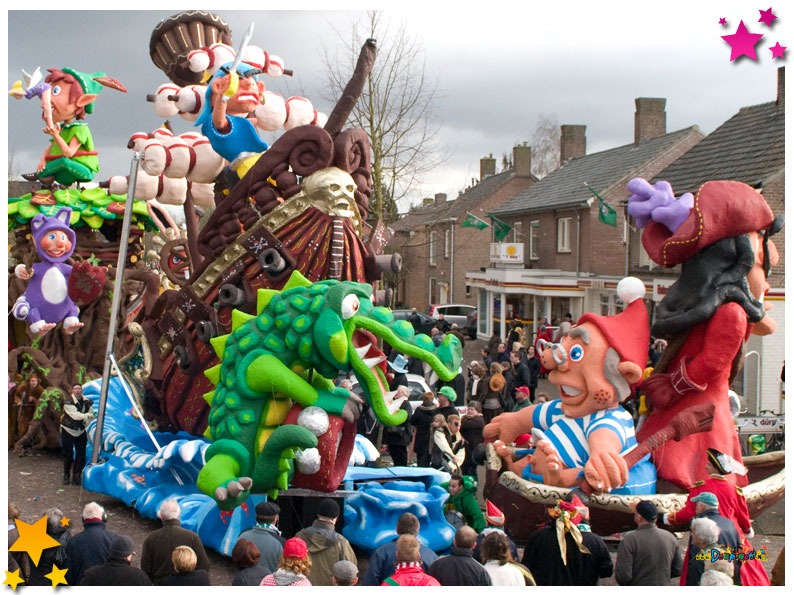 Eerste wagen die over de kop ging in Schaijk