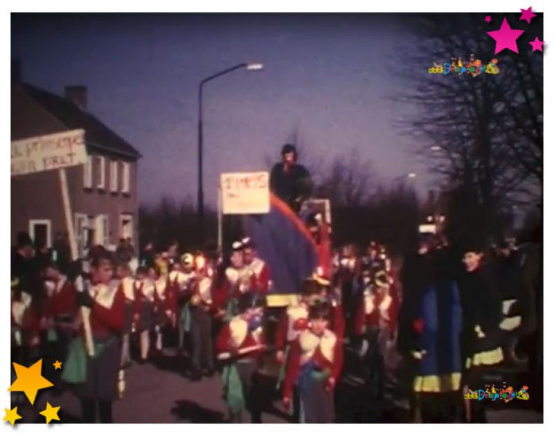 Optocht Schaijk van 1965 op video!
