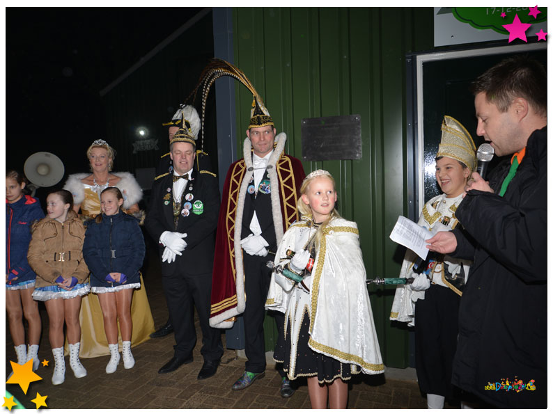 Nieuwe bouwschuur jeugdcarnaval Schaijk; Ut Frotkot