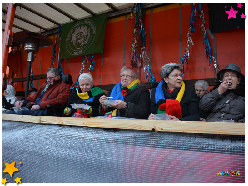 Kom in de Moestempel warm genieten van de carnavalsoptocht