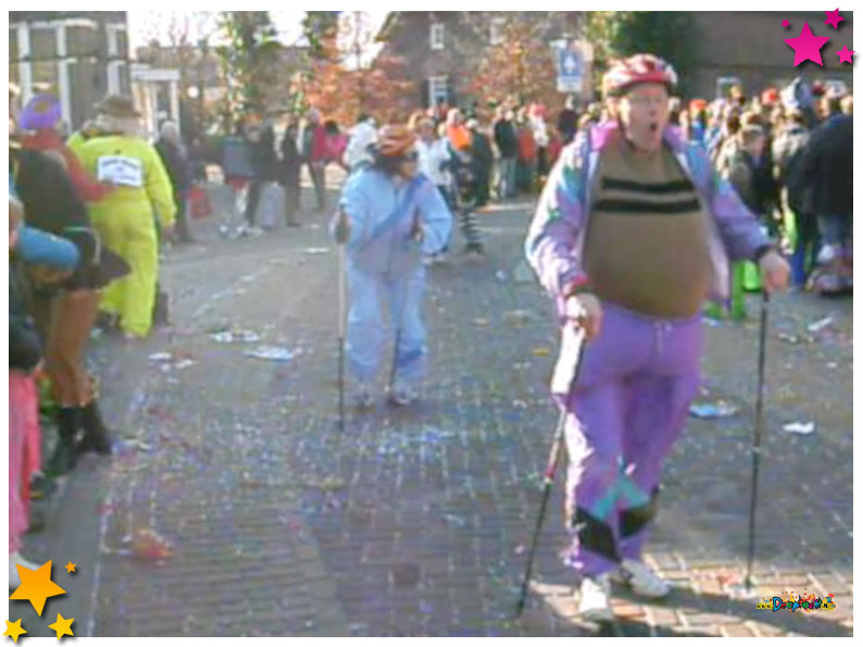 Auwzum tijdens de optocht van Schaijk | 2011