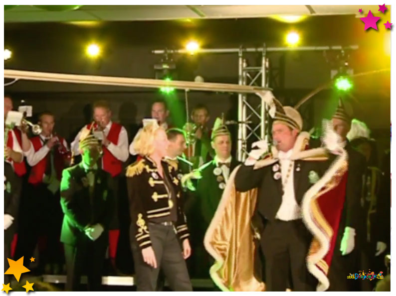Onthulling Prins Johnny 11-11-bal Schaijk - 2015