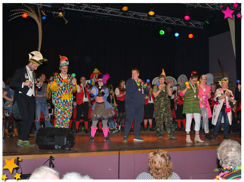 KeeMoesbal: gezellige carnavalsmiddag in Wapen van Reek