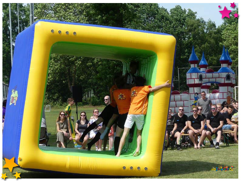 Het DurdoUWWerstoernooi 2019 vindt dit jaar plaats op 1e Pinksterdag (zondag 9 juni 2019). De inschrijving van alweer de 32e editie is nu geopend! Naast het gezelligheidsaspect ligt er natuurlijk ook een sportieve uitdaging te wachten. En we hebben dit jaar natuurlijk weer een leuke extra activiteit! Mail je teamnaam en de naam + adres van de contactpersoon van je team naar uwwtoernooi@hotmail.com!