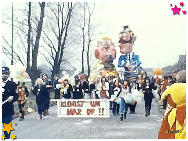 Optocht Schaijk 1975 - Beelden Mieke van Zandvoort