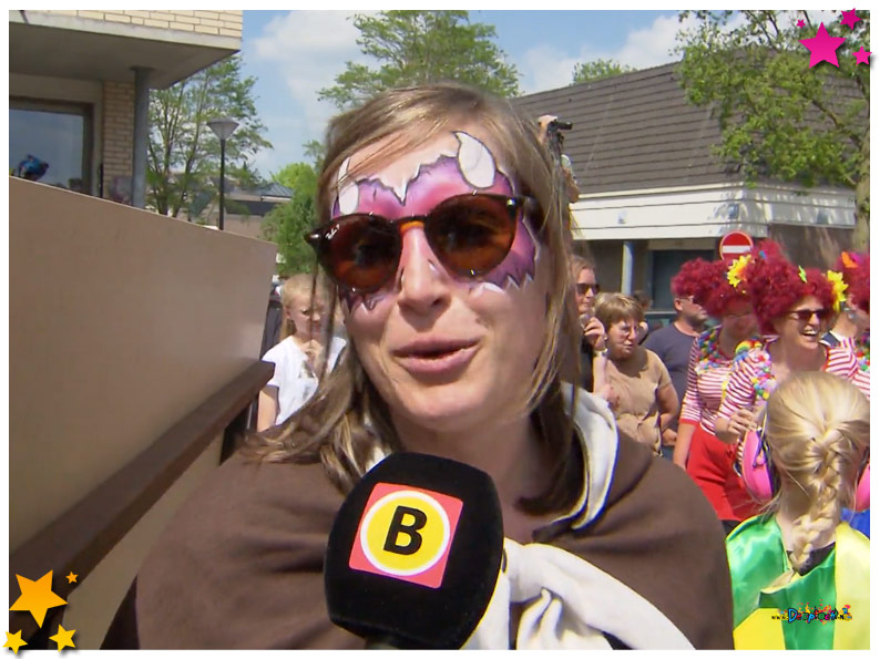 'Omroep Brabant bezoekt optocht Schaijk - Omroep Brabant