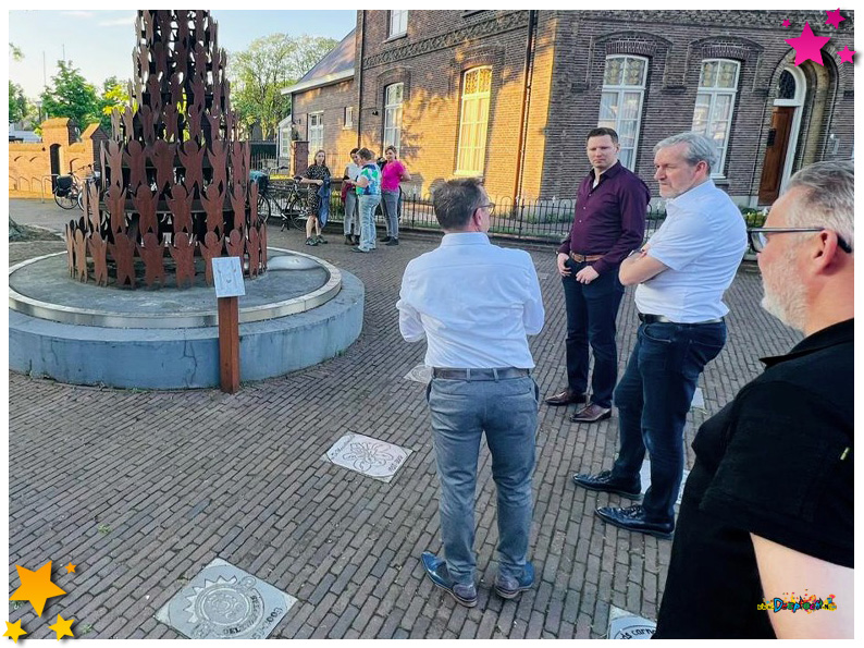Burgemeester Hans van der Pas bezoekt Moesland